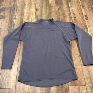 Marmot Shirt Women’s M Long Sleeve Lightweight Crew Neck Outdoors Base Layer‎